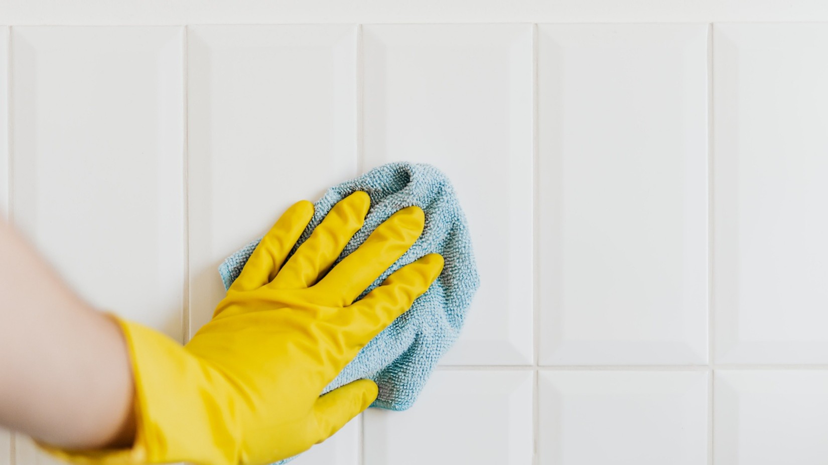 What Does a Commercial Cleaning Company in Gardner Actually Handle?